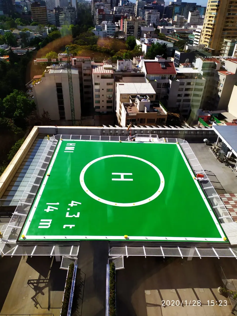 Helipuerto industrial con acabado antiderrapante
